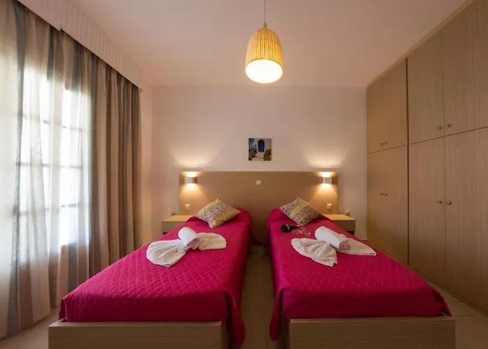 Garden Village Aparthotel 2*