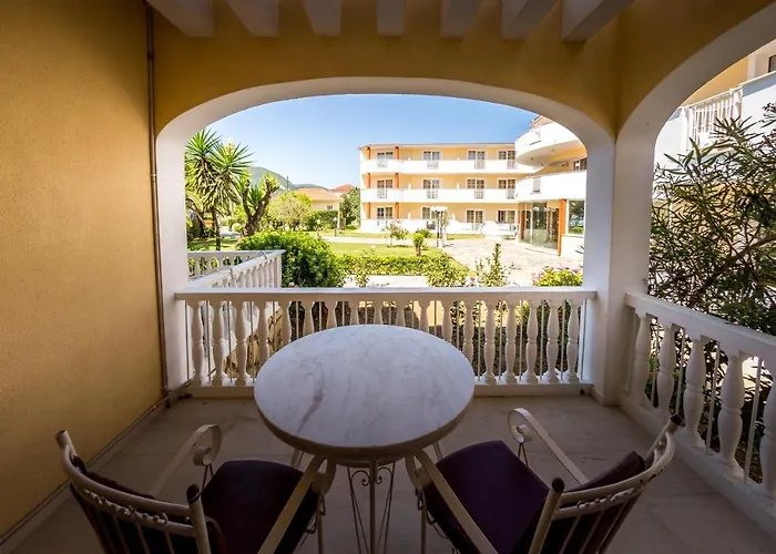 Aparthotel Garden Village