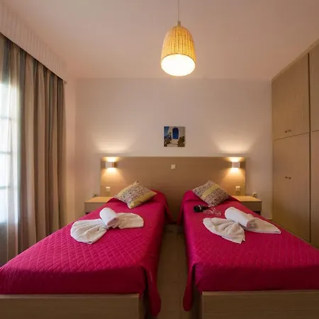 Garden Village Aparthotel 2*