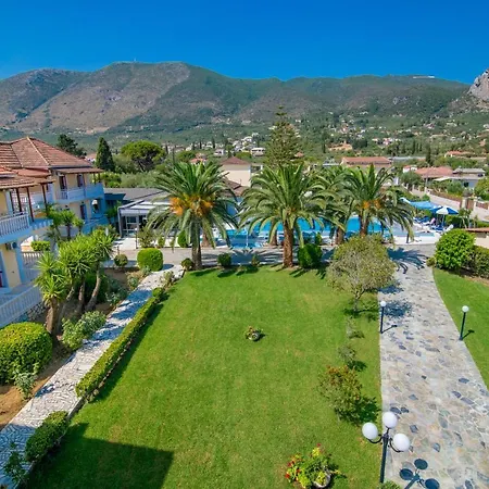 Garden Village Aparthotel 2*