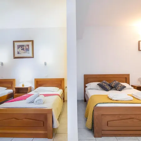 Garden Village Lejlighedshotel 2*