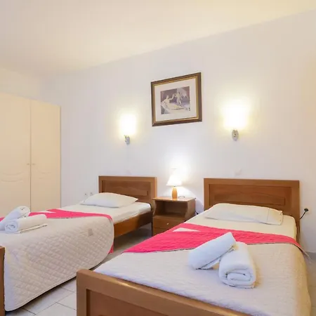 Garden Village 2* Alykes (Zakynthos)