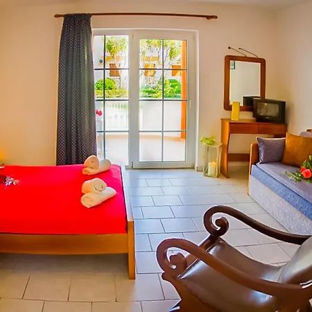 شقة فندقية Garden Village