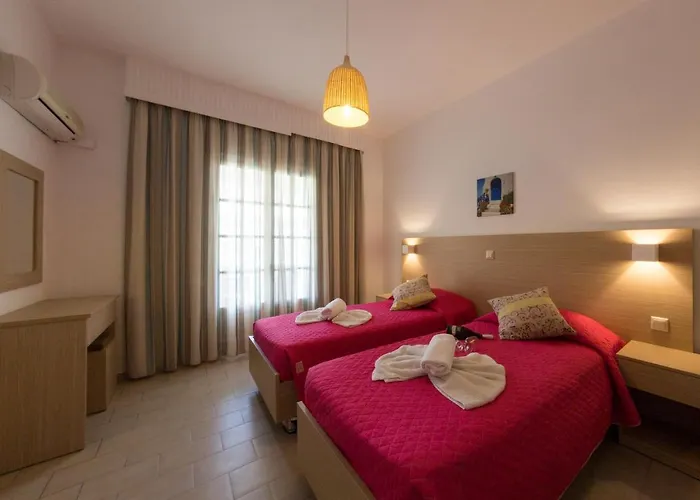 Апарт-отель Garden Village